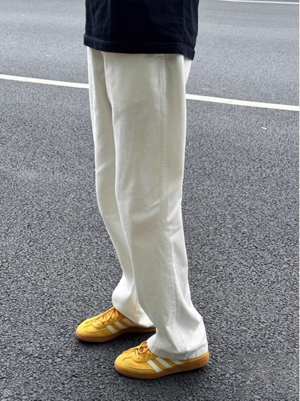 WHITE DENIM